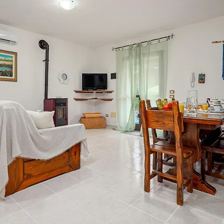 Casa Elisa Daire Padru